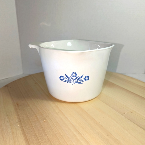 VTG Corning Ware Blue Cornflower Measuring Bowl - Picture 1 of 2